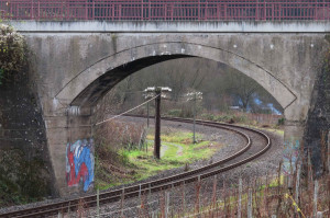 Gerhard-Becker-10_Eisenbahnbrücke-bei-Rech